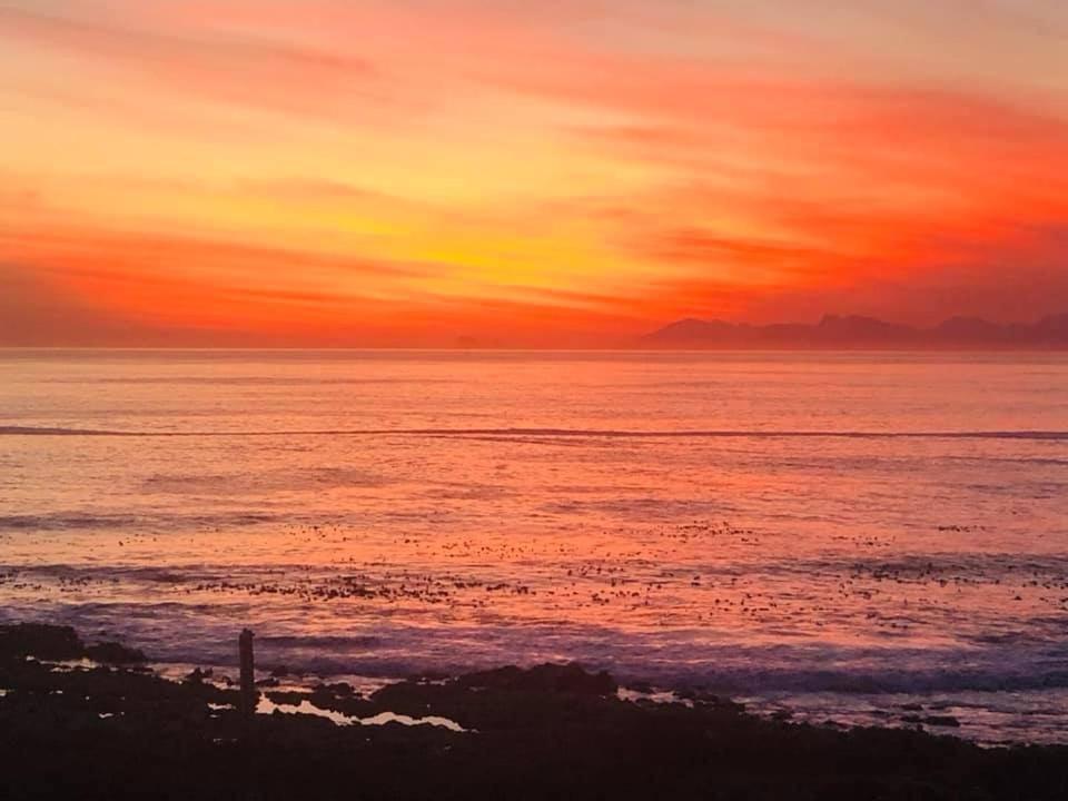 Ons C-Huis - Gansbaai Seafront Accommodation, Back-Up Power 外观 照片