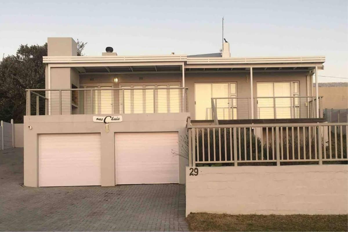Ons C-Huis - Gansbaai Seafront Accommodation, Back-Up Power 外观 照片