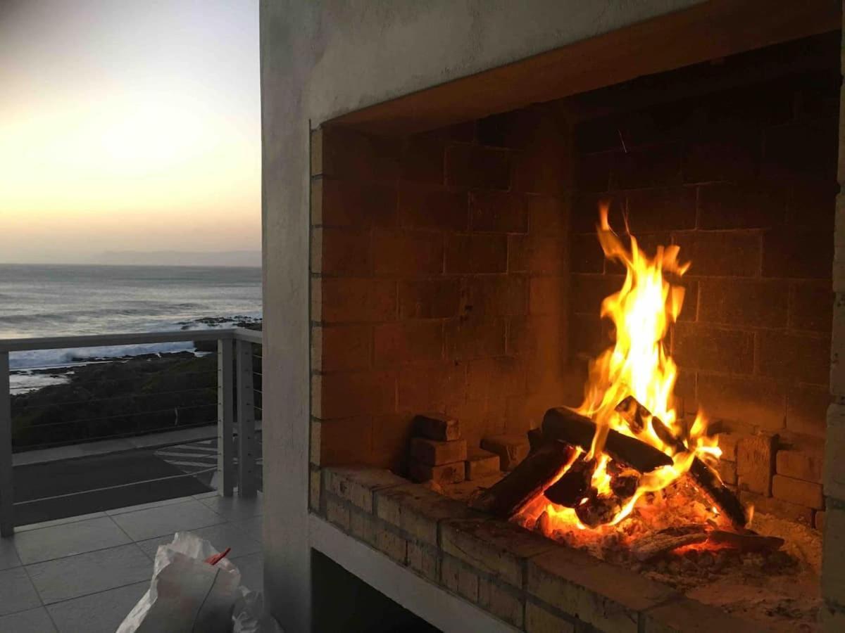 Ons C-Huis - Gansbaai Seafront Accommodation, Back-Up Power 外观 照片