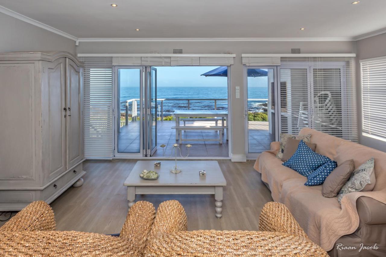 Ons C-Huis - Gansbaai Seafront Accommodation, Back-Up Power 外观 照片
